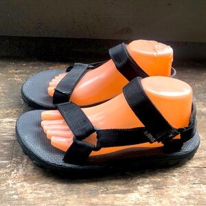 Teva Storm 1536 Women’s Black Adjustable Sports Hiking Sandals Size 10